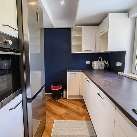 Mountain View With Sauna Apartment *