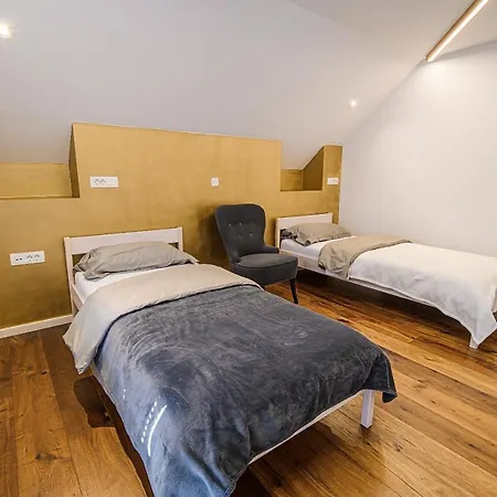 Mountain View With Sauna Apartman