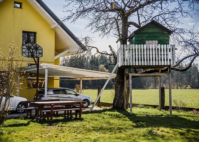 Mountain View With Sauna شقة